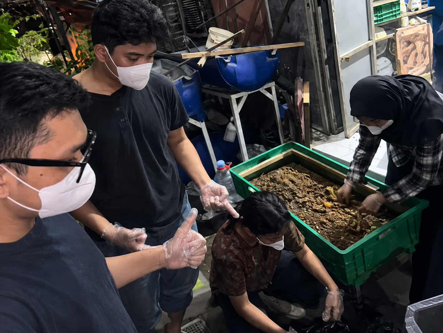 Mencari jalan keluar